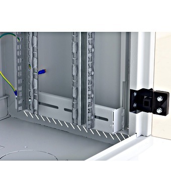 Nástenný dátový rozv.,18U,š.600x900,odním.bočnice