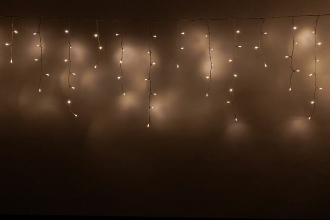 Reťaz Vianoce Icicle, 800 LED teplá biela, cencúľová, jednoduché svietenie