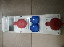 Rozvodnica zásuvková R-BOX (32/5+16/5+2x250V)+6-modulová