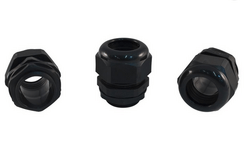 Metrická vývodka M32, sivá