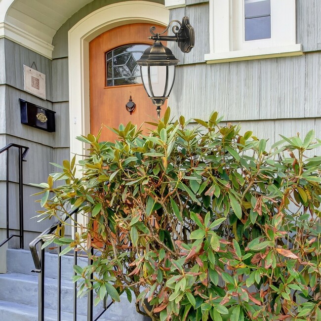 Svietidlo TORONTO - E27/60W, IP44 - 8381