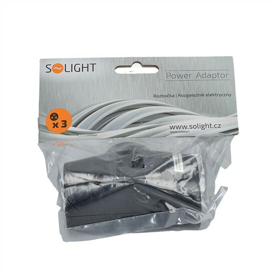 Rozdvojka s uzemnením z 1 na 2+1, čierna