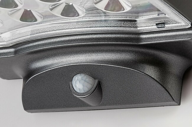 Solárne vonkajšie svietidlo MOSELLE - 4W, 300lm, IP44 - 77014