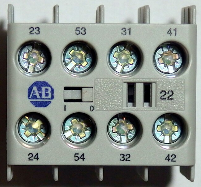 ALLEN-BRADLEY - pomocný kontakt 2NC + 2NO 12 A