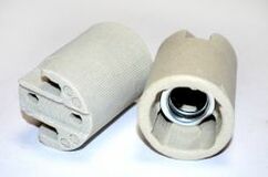 Objímka keramická E14