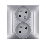 SIMON54 - zásuvka 2x2P+T, strieborná matná
